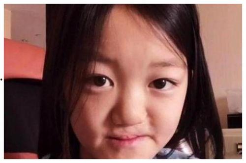 李嫣小时候照片,镜头下的天使微笑