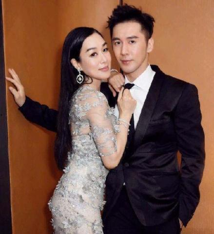 娱乐圈少年夫妻,少年夫妻的甜蜜蜕变之路