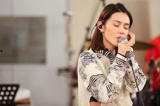 演员丹彤,光影交织下的璀璨星途