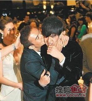 男明星搞基,揭秘男明星背后的“基情”传闻